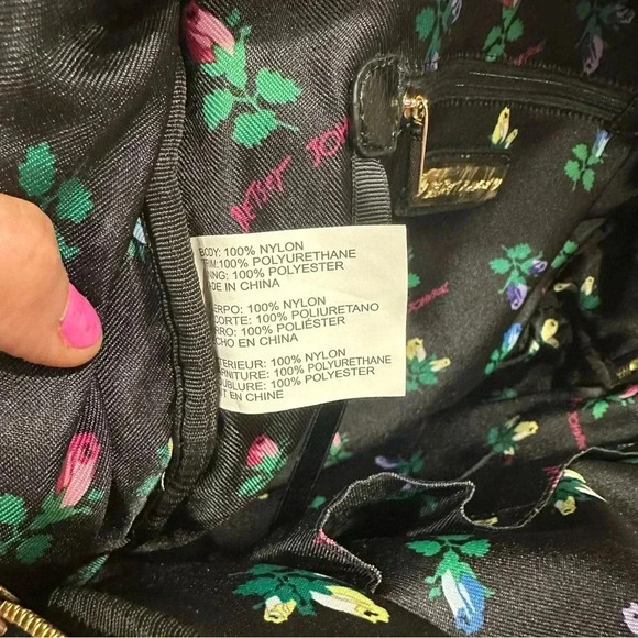 Betsey Johnson Black Quilted JeweledPuffer Gold Zipper Adjustable Backpack Purse main image 11